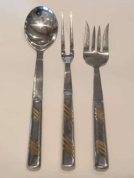 gold trimmed serving flatware