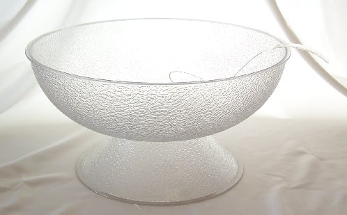 Bowls : 7 Gallon Plastic Bowl